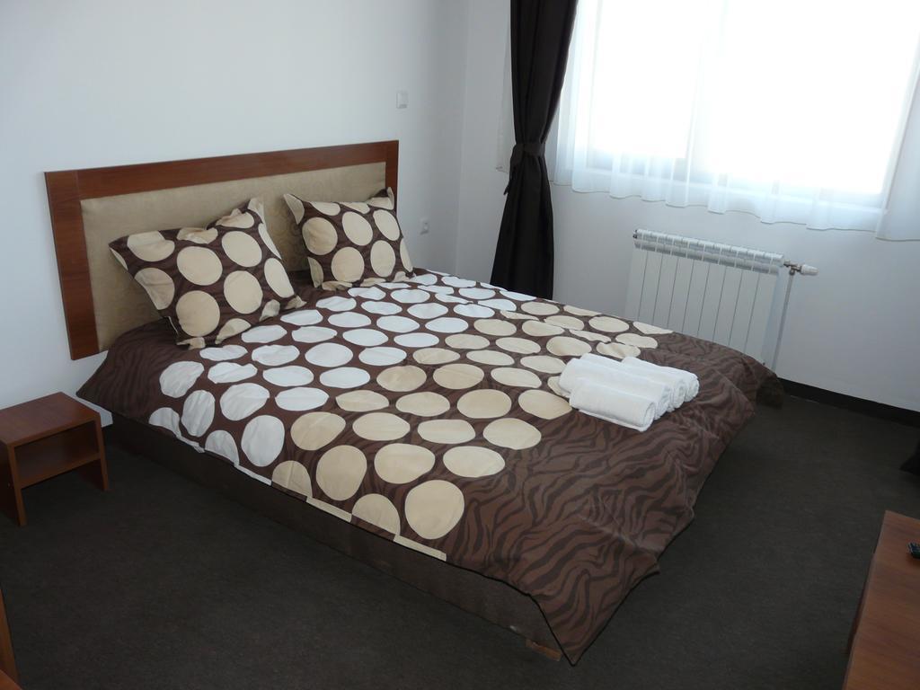 Yuliya Guest House Sapareva Banya Exterior photo