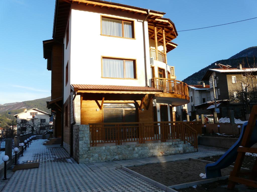 Yuliya Guest House Sapareva Banya Exterior photo